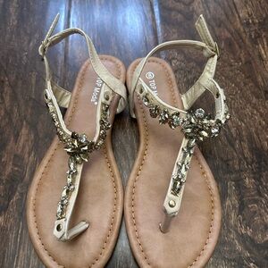 TOP Moda Women's Tan Sandals with Sparkling Accents
